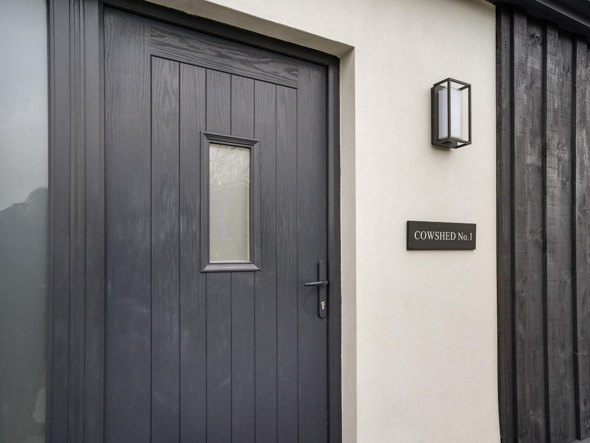 Cowshed 1 - Uk35456 Βίλα Whitland Εξωτερικό φωτογραφία
